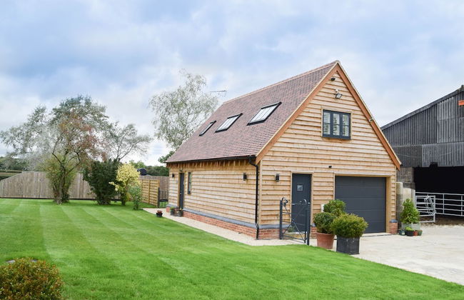 New Luxury 1-bed House nr Bicester Village - Foto 1