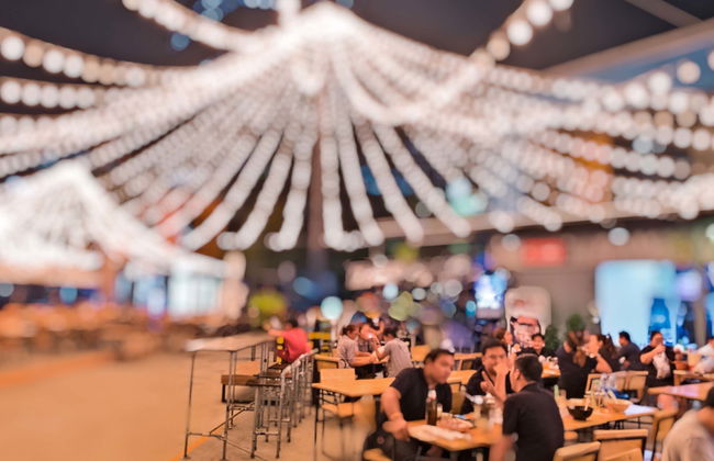 Singapore Pub Crawl - Photo 1