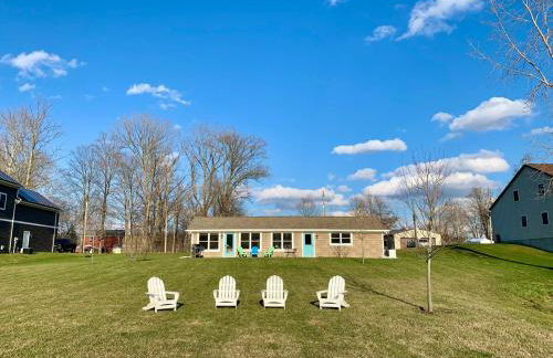 Modern SW Michigan Lakefront Home with Fireplace - Foto 2