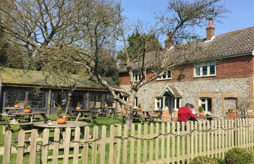 Pilgrims - Traditional flint cottage with open fire - Foto 5