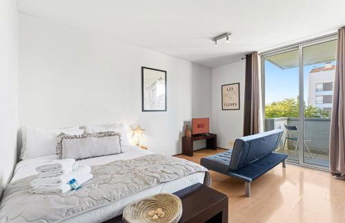 GuestReady - Cosy studio with balcony - Foto 1