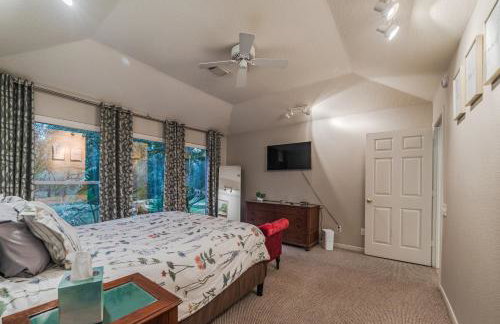 Riverside country retreat with easy access to all that Houston has to offer - Foto 75