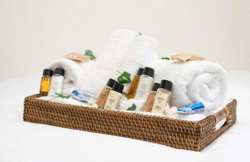 The House Of Selfies - Photo 37