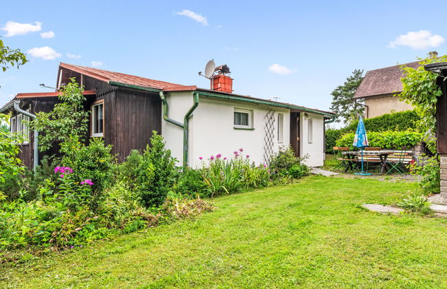 2 bedroom House in Liberec with garden - Photo 1