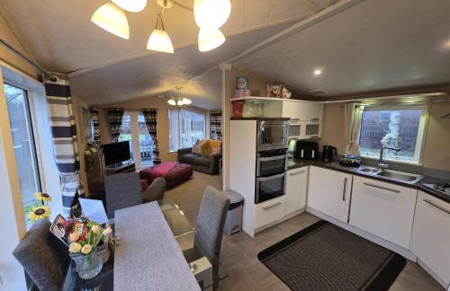 Hunter's Lodge Hot Tub Holiday, Northumberland - Photo 24