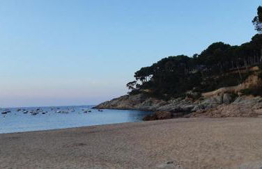 ESTUDIO RENOVADO CON BALCON PRIVADO Y COCINA vistas al mar TAMARIU y BEGUR - Foto 5