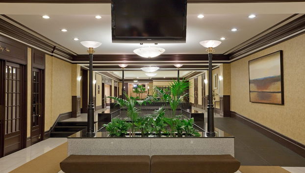 Armon Plaza Montreal Airport - Foto 2, Zona de estar del vestíbulo