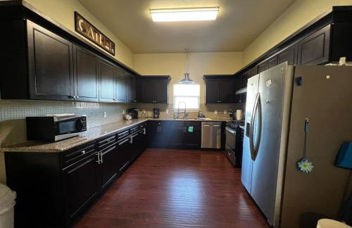 Cozy Room 2 Full Beds near Frost Bank Stadium WB2 - Photo 5