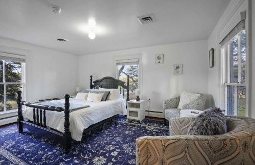 3BR Farmhouse with Porch Fire Pit Horseshoe Pit - Foto 18