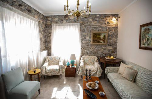 Amaryllis Holiday Home - Photo 35