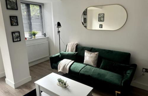 Luxury Oaks Suite, Free private parking, 2 Bed 2 Bathroom Apartment, Central Solihull - Foto 7