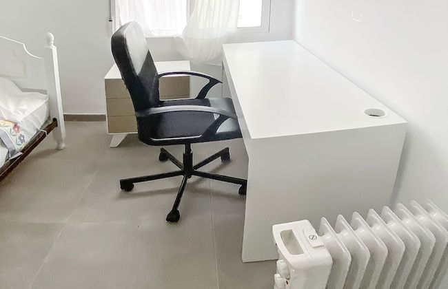 Elegant 4 beds train station upto 6 Pax - Foto 11