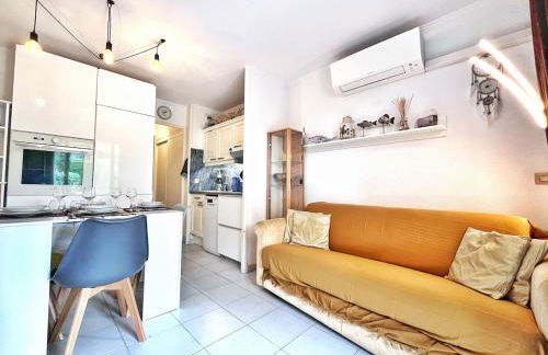 Rez de jardin privatif à 150m de la mer - Foto 10