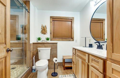 Private Dock, BBQ Ready Lakefront Fifield Home! - Foto 19