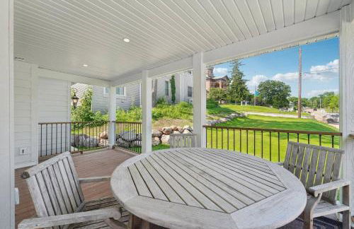 NEW! Heritage Retreat in the heart of Stillwater - Foto 7