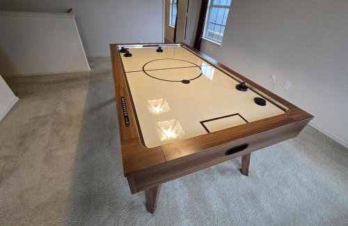 Dallas Lakeside Bliss Stay - Private Pool, Air hockey and High speed internet - Foto 8