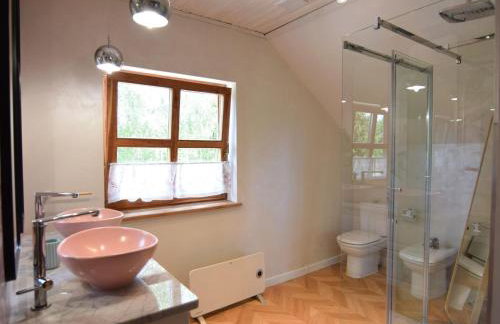 Large Holiday Villa With Sauna, Jacuzzi and Pool - Foto 42