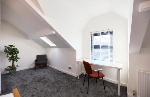 Aura - Elegant Retreat in Prime Leeds Location! - Foto 73