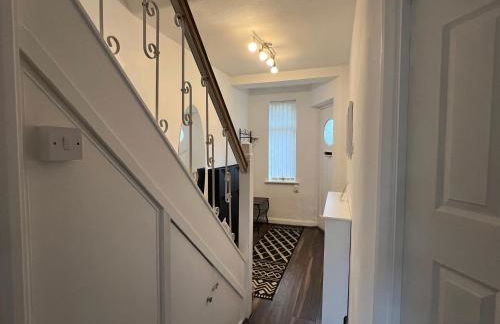 3 Bedroom modern house 15 min to tube, shops near by - Foto 15