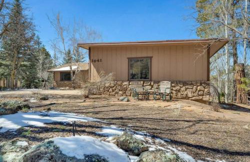 Country Club Cabin with Hot Tub - Foto 38