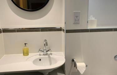 The Apartment Boscawen Woods - Photo 11