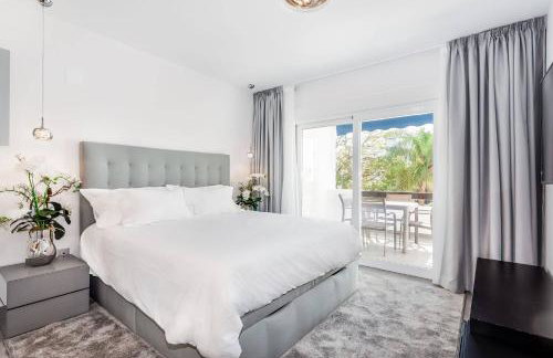 by RIVA - Spectacular Studio in Medina Garden of Puerto Banus - Foto 2