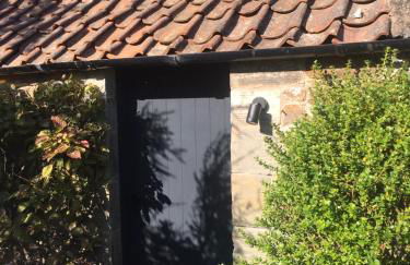 Beautifully Renovated Self-Contained Farm Cottage - close to beaches, North Berwick and the Golf Coast - Foto 15