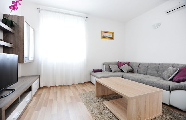 Apartments Hills - Photo 56