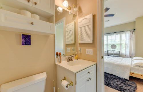 Charming Condo with Balcony, 1 Mi to UNC Charlotte! - Foto 19