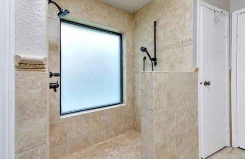 Grapevine Oasis, with Pool - Foto 4