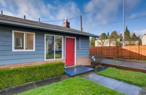 Beautiful 2 Bedroom Unit w/ FAST FREE WIFI - Photo 1