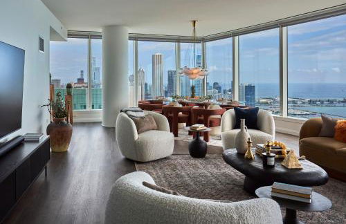 Lux Apts with Lake Views and Top Amenities - Foto 70