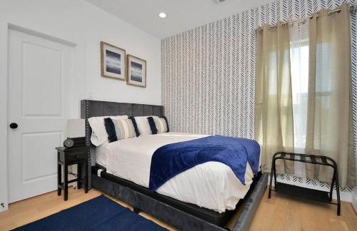 Blissful Getaway Home with Hot Tub & Backyard Near Downtown - Photo 8