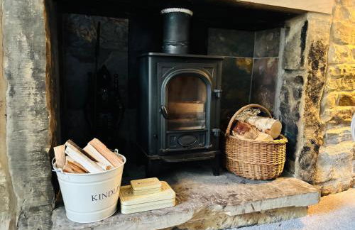 Fox Cottage - Cosy Stay on Pateley High Street - Photo 4