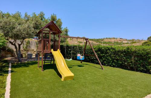 Family seaside Kladissos Villa with private heated pool! - Foto 66