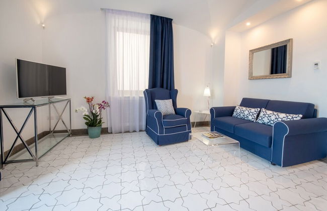 Luxury Villa with Penthouse, Pools and Sea View - Photo 64