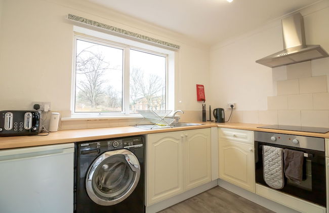 Stunning 2-bed Apartment in Washington - Photo 11