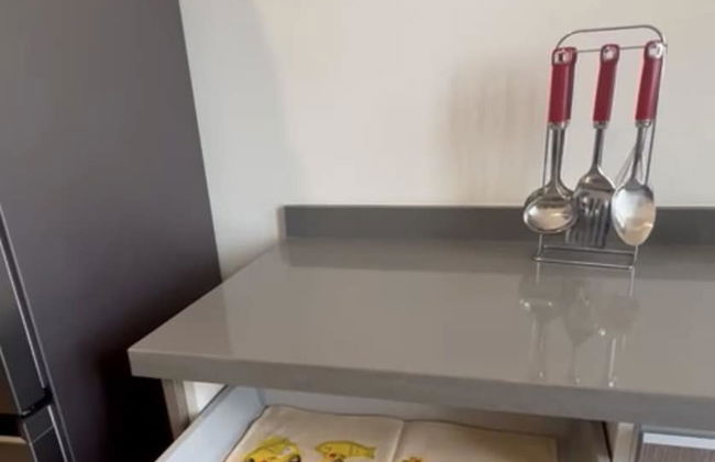 2 Bed Apartment - Balcony, Parking, Wifi - Photo 13