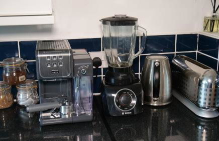 Milton Keynes Luxury Short Stay House with WIFI and Free Parking - Photo 25