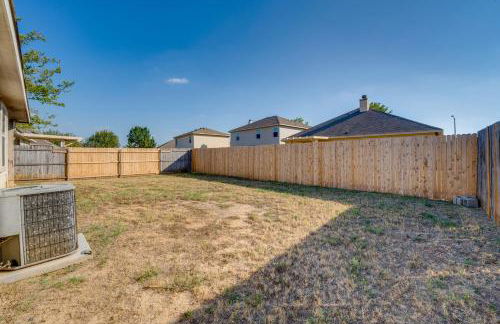 Private Yard and Patio Fort Worth Family Home - Foto 27