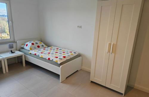 Siegen - Geisweid Work and stay Neu Modernisiert 3 Schlafzimmer Badezimmer Wohnzimmer Balkon - Foto 43