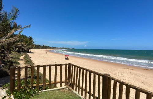 Flat Guarajuba 4 quartos térreo à Beira Mar - pé na areia - governança com arrumadeira e Wi Fi inclusos - Foto 46