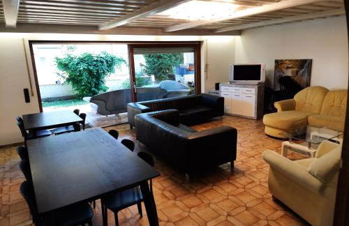 XXL apartment, 10 beds, 4 sleep-rooms, 140qm, 2 WC, 2 shower && - Foto 1