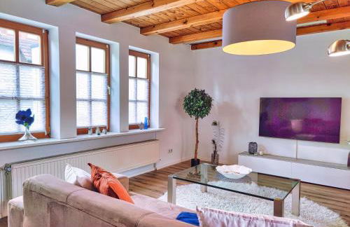 Early Year Deal - 150 qm Fachwerkhaus mit Heimkino & Privat-Sauna & Pool - Photo 23