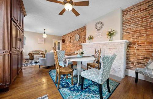 The Village Townhouse - 5 BR - Photo 9