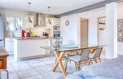 La Maison des Oliviers - Belle maison familiale avec Piscine - Foto 14