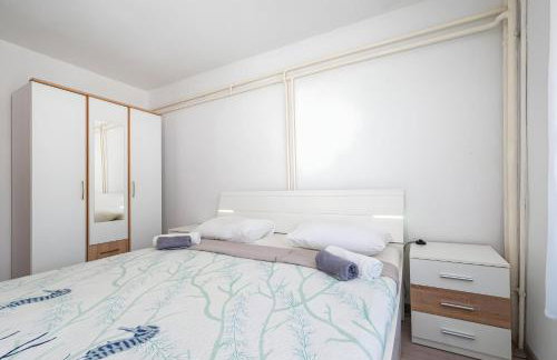 Spacious Holiday Home Joy with pool and playground, Suhovare - Foto 45