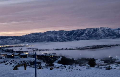 BRAND NEW Scenic Luxury Mountain Retreat - Photo 63