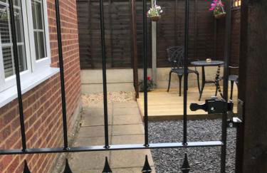 Studio-1-Staines/Heathrow/London-own entrance - Foto 6