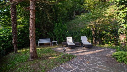Casa Claudia, a due passi da lago e spiaggia - Foto 3, Garden, sunbed, Garden view